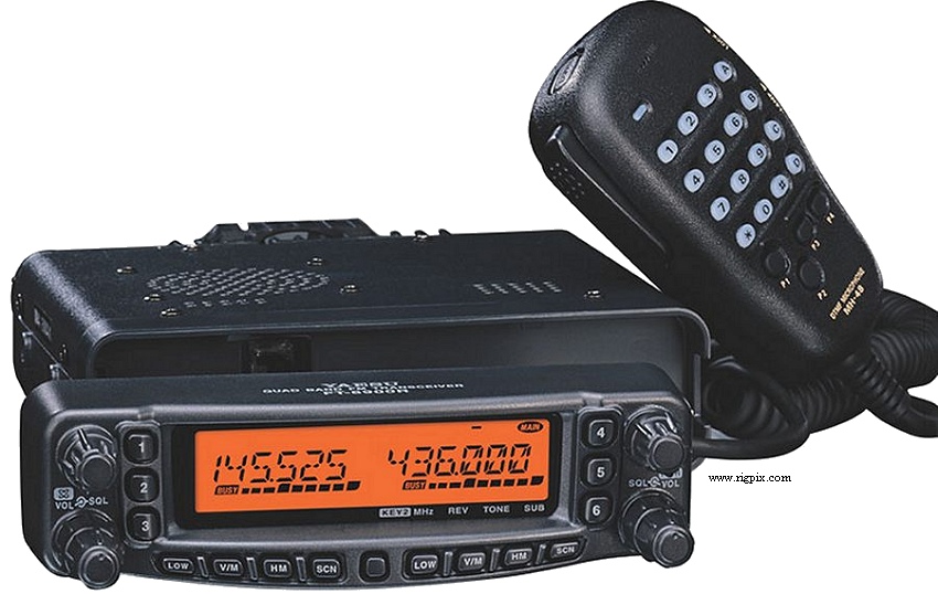 Yaesu FT-8900R
Bild RIGPIX.com