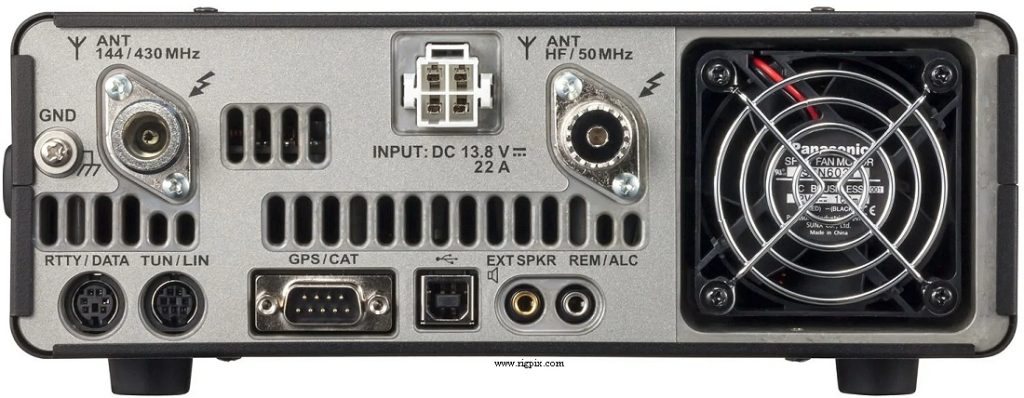 Yaesu FT-991A backside
Bild RIGPIX.com